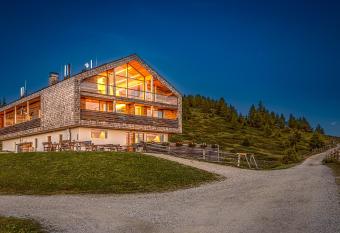 Starkenfeldh  tte has Balcony rooms