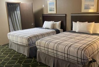 Royal Inn Eugene- Airport allows 18 year olds to book a room