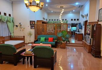 Rumah Gamelan Syariah Guest House Jogja allows 18 year olds to book a room