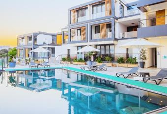 Luxury Residence in Bodrum Marina with Pool has Balcony rooms