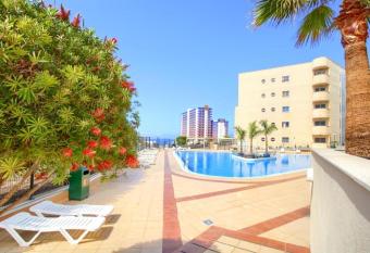 2 bedrooms appartement at Adeje 500 m away from the beach with sea view shared pool and furnished balconya has Balcony rooms