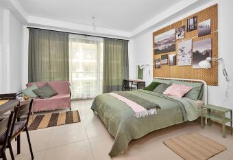 Studio for leisure/ work stay has Balcony rooms