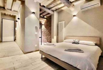 Luxury Home in Centro Da Marghe has Balcony rooms