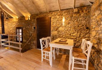 managraia has Balcony rooms