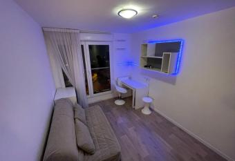 A great studio in a nice residence in bagnolet allows 18 year olds to book a room