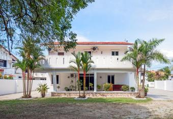 Seaside Private Bungalow, Tg Bungah has Balcony rooms