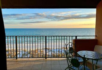Gulf Front Penthouse Condo has Balcony rooms