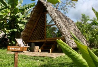 Dragon s Garden allows 18 year olds to book a room