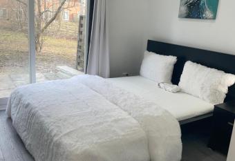 Harmony Home Near University of Waterloo has Balcony rooms