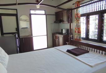 Horton Studios allows 18 year olds to book a room