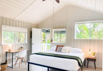 NEW! Spacious Studio w Full Kitchen ~ 2Mi to Beach has Balcony rooms