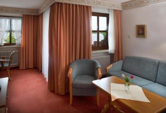 Landhaus Seeblick Appartement See 07 has Balcony rooms