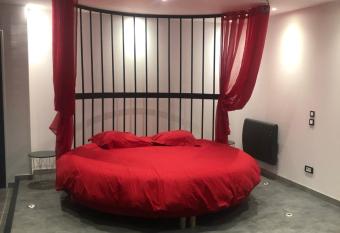 Love Room 08 allows 18 year olds to book a room