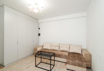 Tudor strisca has Balcony rooms