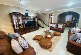 Safari House has Balcony rooms