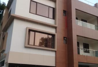 The Golden Sand allows 18 year olds to book a room