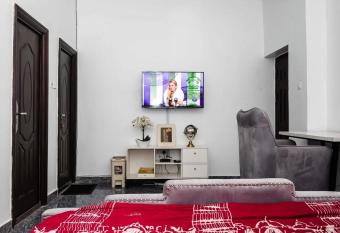 Ebrina Apartments allows 18 year olds to book a room