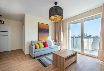 Manufaktura III & City Centre Free Parking has Balcony rooms