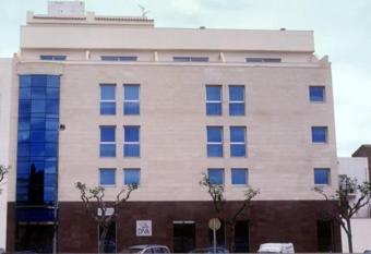 Ramblas Vendrell has Balcony rooms