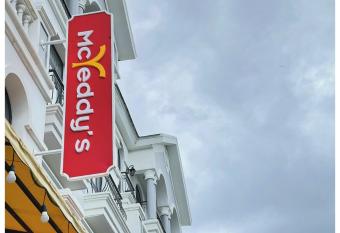 Mc Teddy s Homestay allows 18 year olds to book a room