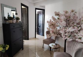 Appartement tr  s proche Rabat et de l A  roport has Balcony rooms