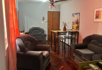 Parque Central Departamento 2 habitaciones Ciudad de Mendoza allows 18 year olds to book a room