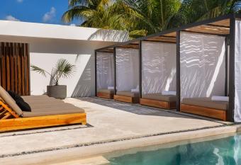 Illa Cozumel has Balcony rooms