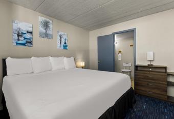Americas Best Value Inn Gallup allows 18 year olds to book a room
