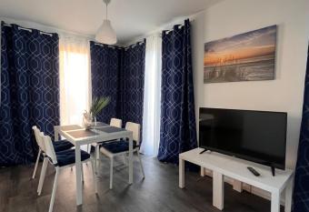 Ferienwohnung Sirius Meer allows 18 year olds to book a room