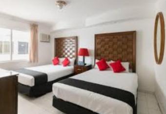 Zona Dorada Suites has Balcony rooms