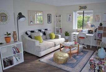 Quiet, Cozy getaway or WFH! Downtown Escondido 1BR has Balcony rooms