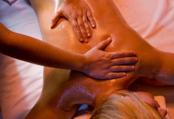 Hotel Cala del Pi - Adults Only allows 18 year olds to book a room