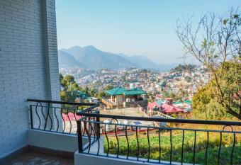 Three bedroom house with private garden has Balcony rooms