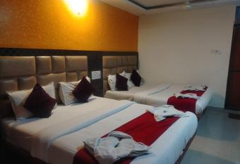 HOTEL SAI GRAND RESIDENCY has Smoking rooms