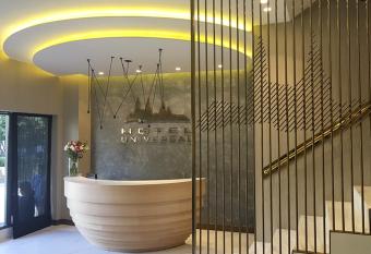 Hotel Universal allows 18 year olds to book a room