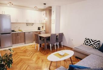 Stan na dan Banja luka allows 18 year olds to book a room