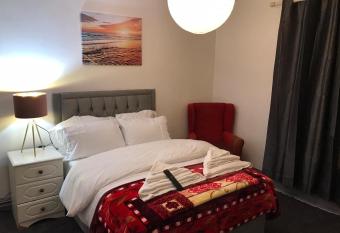The Skipton Villa - The Red allows 18 year olds to book a room
