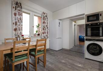 Apartm  n LM has Balcony rooms