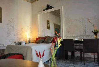 Dimora Storia allows 18 year olds to book a room