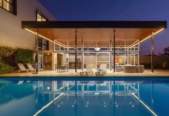 StayVista at La Mer has Balcony rooms