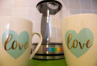 La Primula sanremese allows 18 year olds to book a room