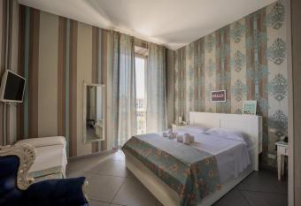 New Sayonara has Smoking/Balcony rooms