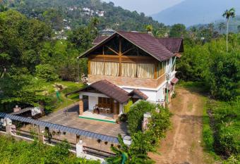 Vythiri River View Villa has Balcony rooms