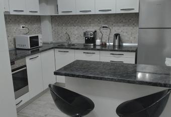 Apartament Central has Balcony rooms