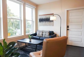 FRONTDESK The Marshall Campus Apts Louisville allows 18 year olds to book a room