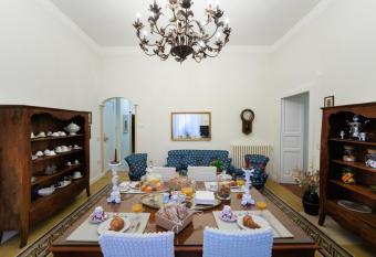 B&B CORSO VITTORIO has Balcony rooms