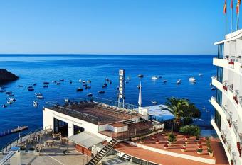 Gran Hotel Reymar has Balcony rooms