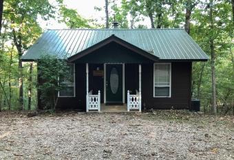 Ozark Spring Cabins - Spring Haven 06 has Balcony rooms