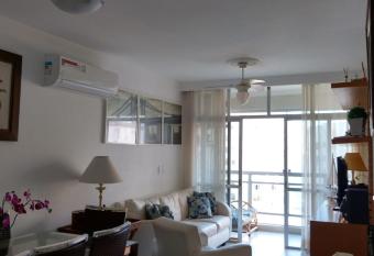 Condominio Edificio Thaiti allows 18 year olds to book a room