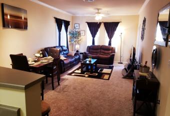 Luxury Stay At Ontario Mills has Balcony rooms